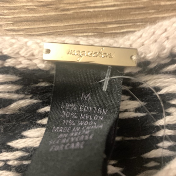 Sweater - Black & Beige Sweater by Magaschoni - Picture 3 of 14